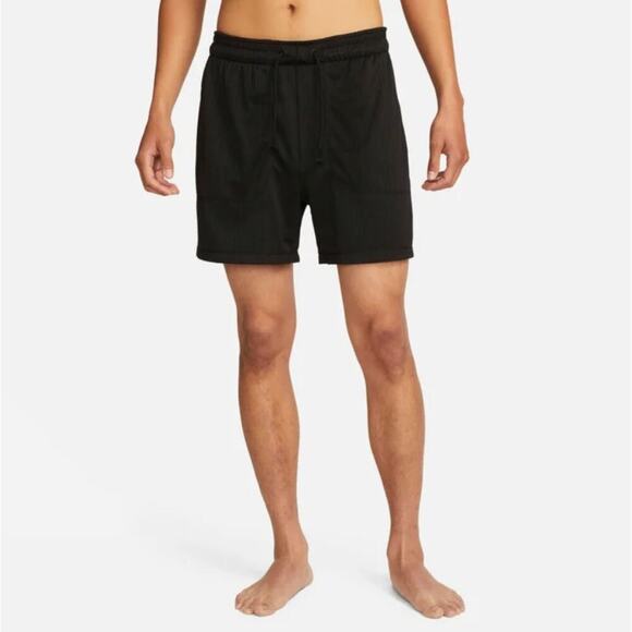 Nike Yoga Men's Black Dri-Fit Unlined Shorts Size L - Picture 1 of 7